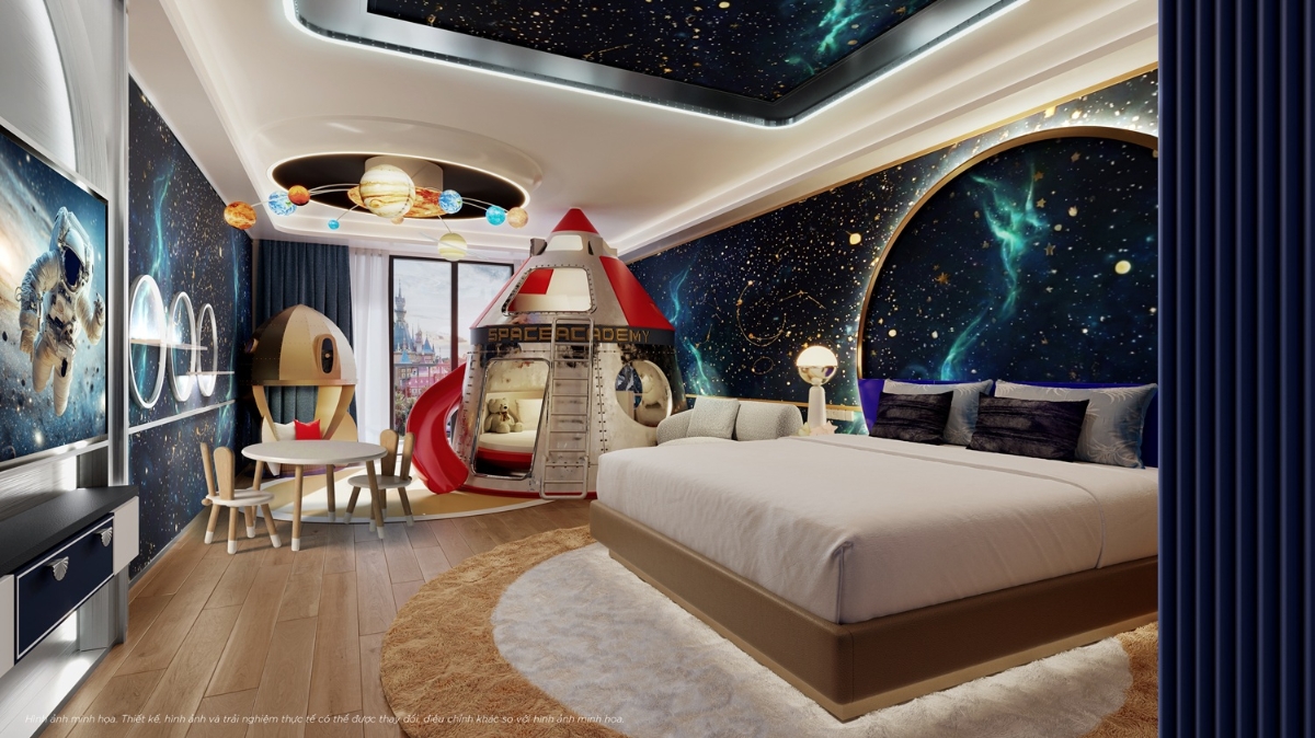 Phòng gia đình tại Dream Palace, nơi câu chuyện du hành của Giáo sư Morgan được tiếp nối trong không gian lưu trú.