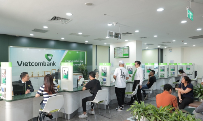 Ngân hàng Nhà nước yêu cầu hạ lãi suất tới 2%, nhà băng không tuân thủ sẽ bị cắt room tín dụng