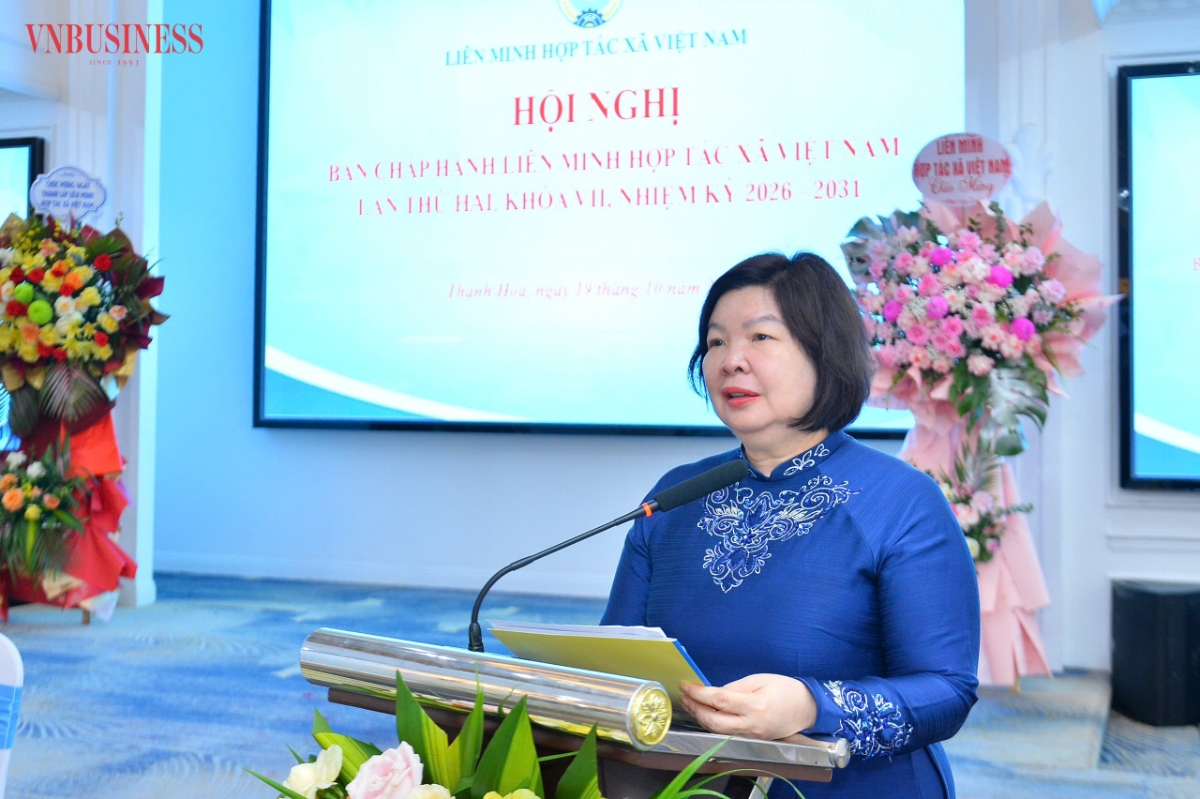 Chủ tịch Liên minh HTX Việt Nam Cao Xuân Thu Vân phát biểu khai mạc Hội nghị.