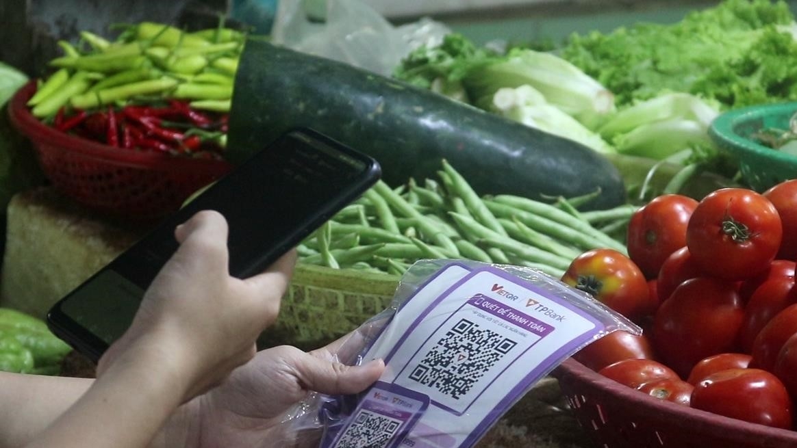 Đến năm 2028, Hà Nội phấn đấu triển khai thí điểm mô hình tiêu dùng số tại tối thiểu 10 điểm, chợ, cụm hộ kinh doanh với 500 chủ thể tham gia.