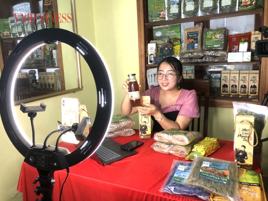 Nhờ ứng dụng công nghệ số, hàng chục đặc sản Cao Bằng có cơ hội vươn xa, tiếp cận khách hàng trong và ngoài nước.