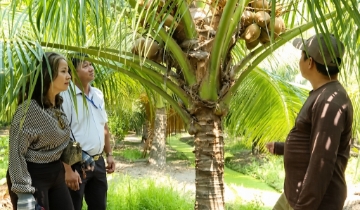 Phụ nữ ở Đạo Thạnh thêm lợi ích nhờ cách làm hay của HTX