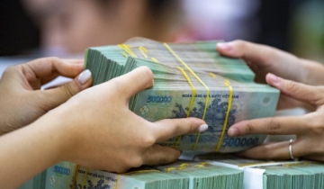 Làm sao để lãi suất thực sự giảm sâu và thực chất?
