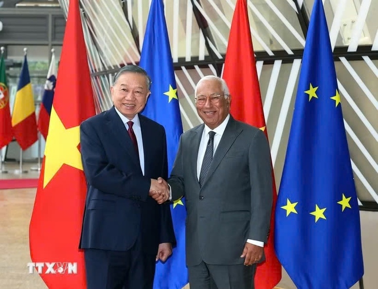 Chủ tịch Hội đồng Châu Âu Antonio Costa chủ trì lễ đón Tổng Bí thư, Chủ tịch nước Tô Lâm. Ảnh: TTXVN