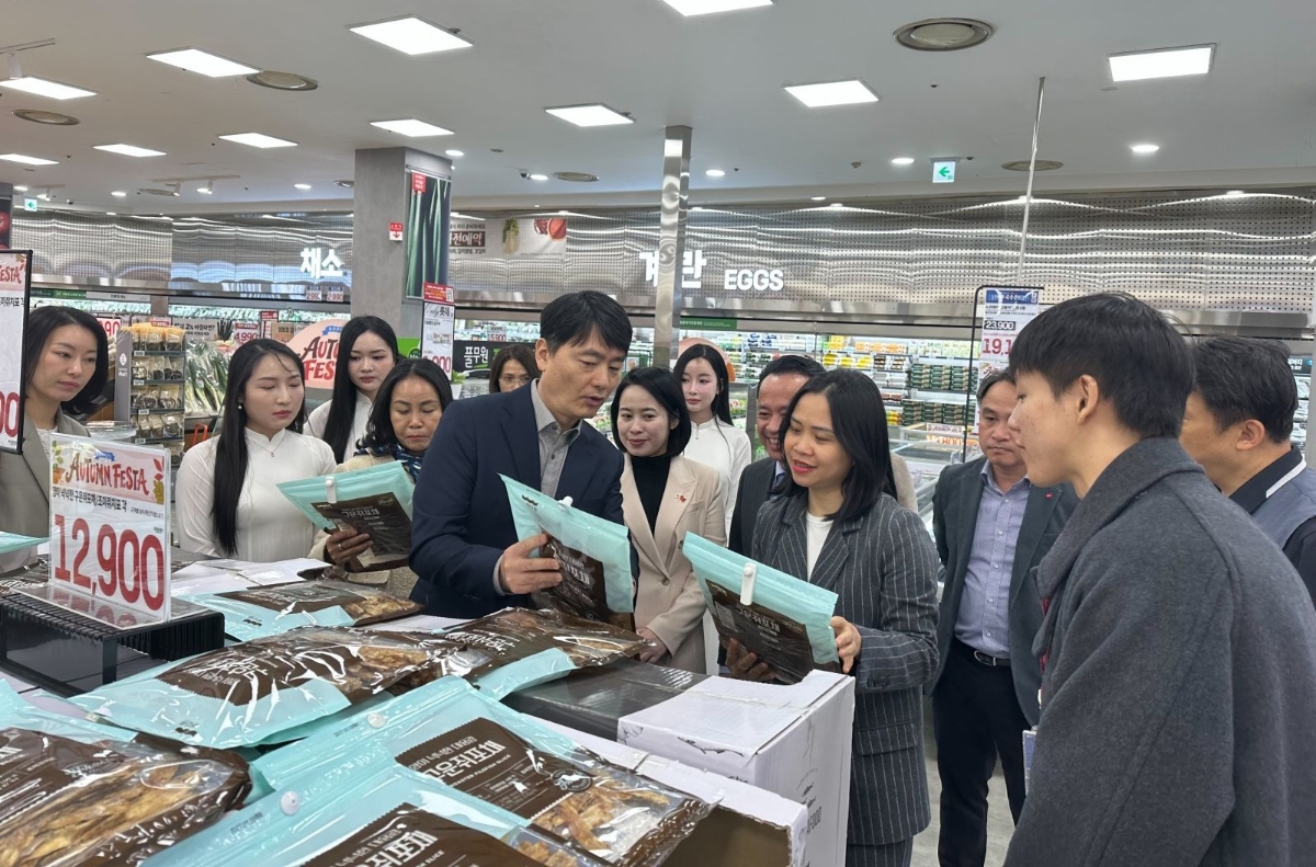 Đối với doanh nghiệp Việt Nam, Tuần hàng không chỉ là dịp giới thiệu sản phẩm mà còn là cơ hội tìm hiểu thị hiếu người tiêu dùng và yêu cầu của hệ thống bán lẻ Hàn Quốc.