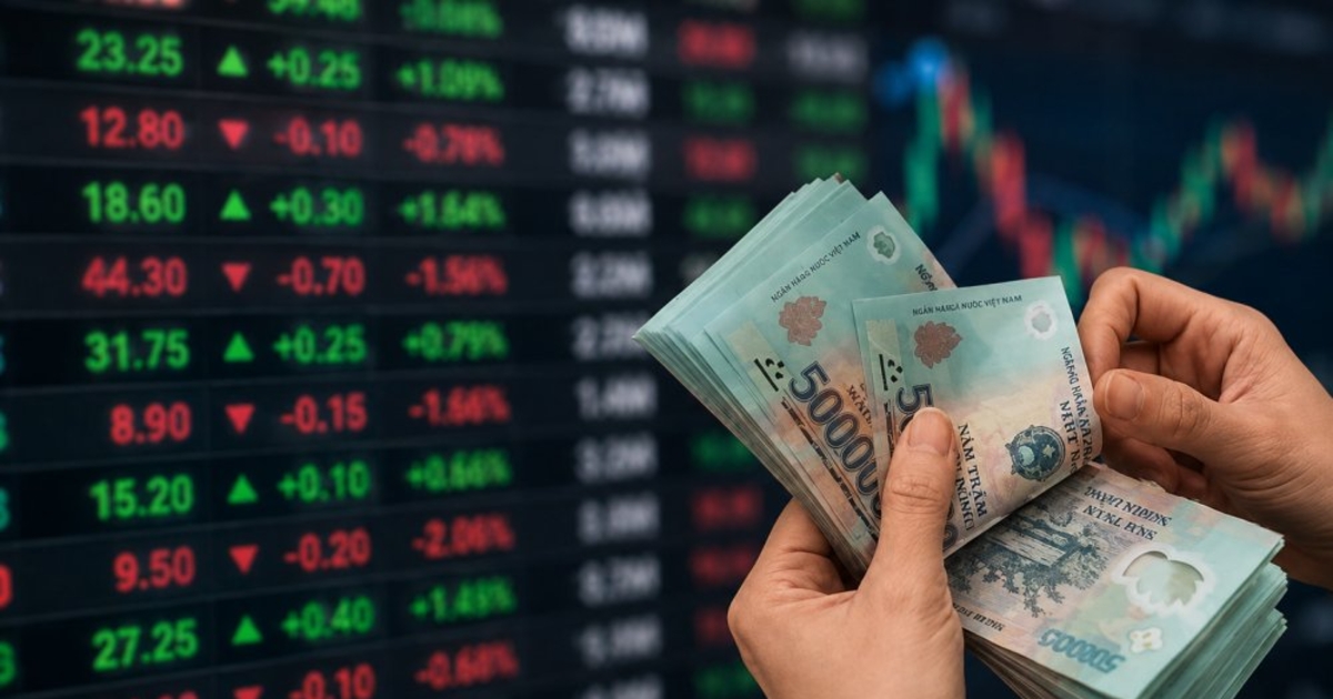 Chứng khoán ra sao khi tiền chờ đầu tư xuống đáy 3 năm?