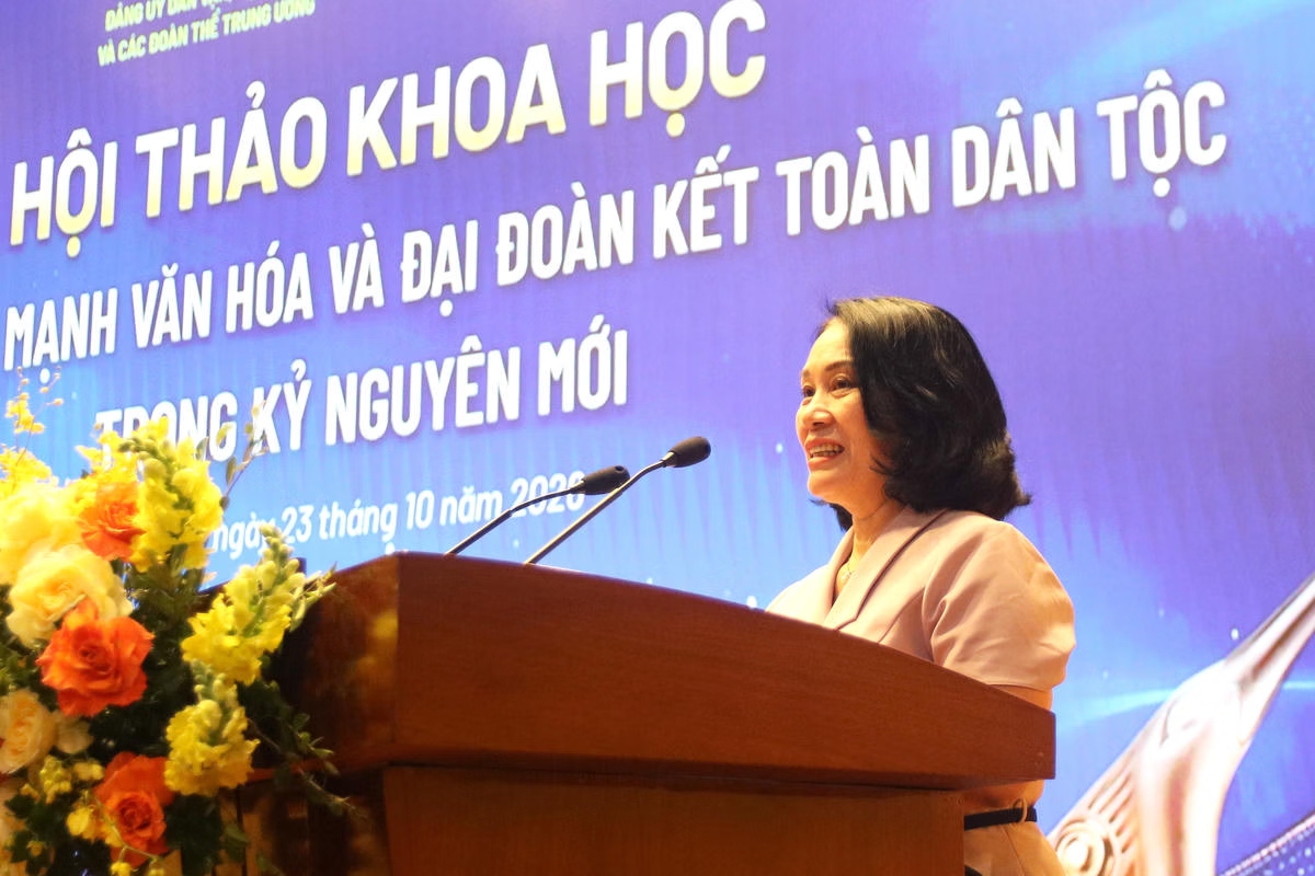 TS Tạ Bích Loan, nguyên Trưởng Ban Văn hóa Giải trí VTV3 Đài Truyền hình Việt Nam, giảng viên Học viện Ngoại giao. Ảnh: ĐĐK