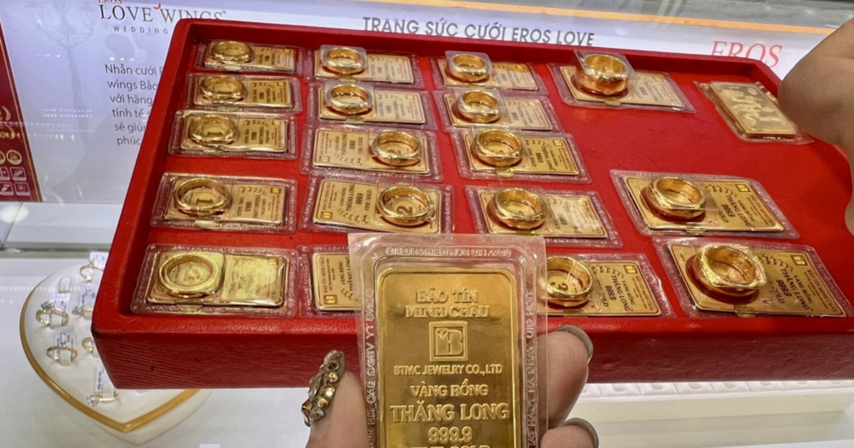 Giá vàng trong nước giảm, vàng nhẫn điều chỉnh tới 1,3 triệu đồng/lượng