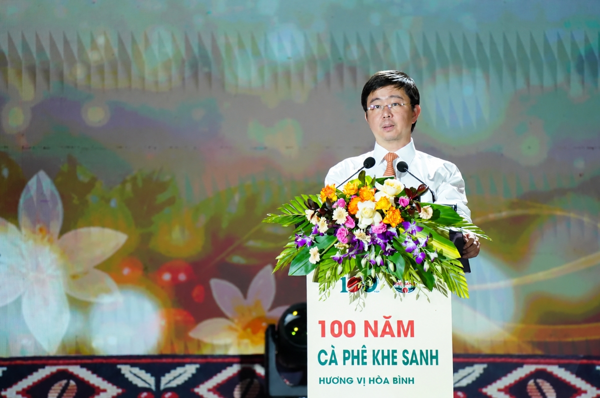 Chủ tịch UBND tỉnh Quảng Trị Bùi Hoàng Phương phát biểu khai mạc.