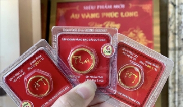 Vàng thế giới nhích tăng, vàng trong nước vẫn chịu áp lực giảm