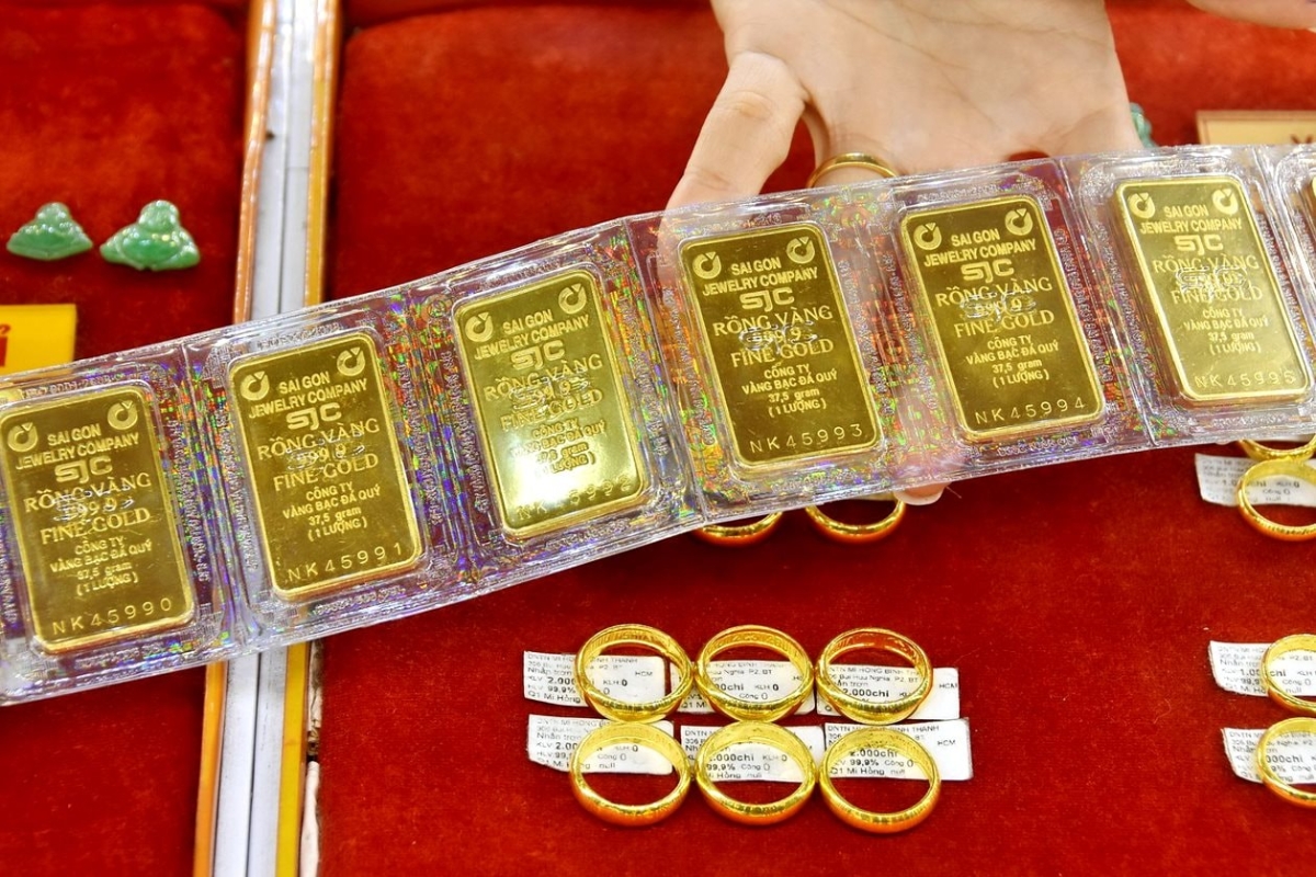 Giá vàng trong nước bật tăng.