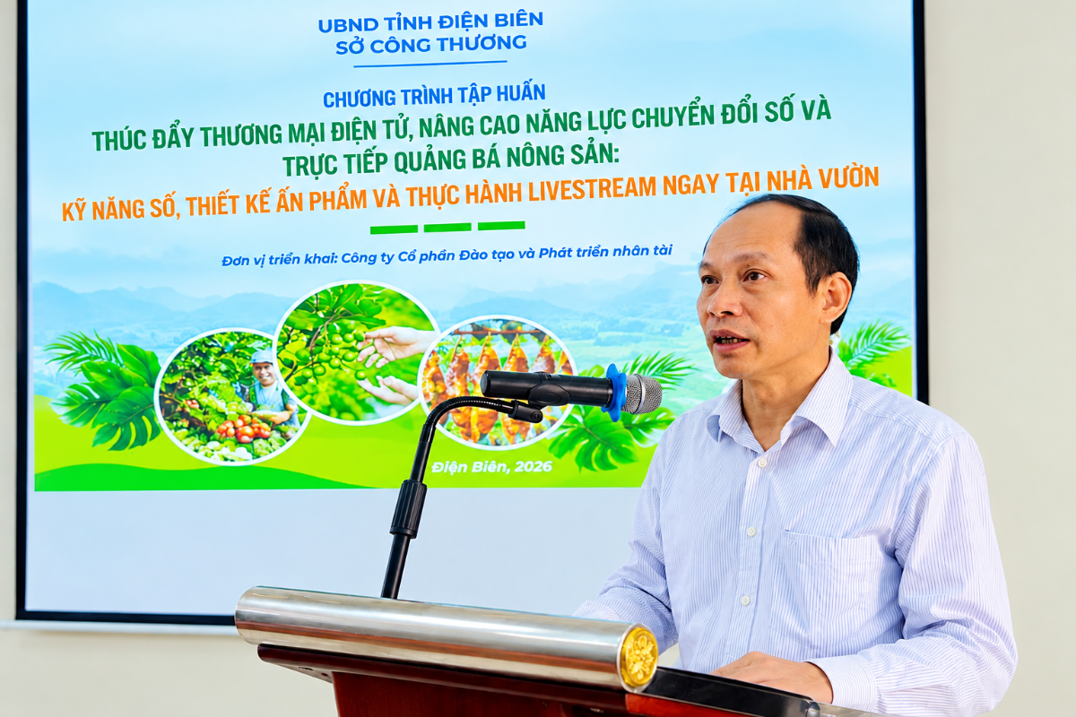 Ông Nguyễn Văn Dũng, Phó Giám đốc Sở Công Thương phát biểu khai mạc tập huấn.(Ảnh: BQ)