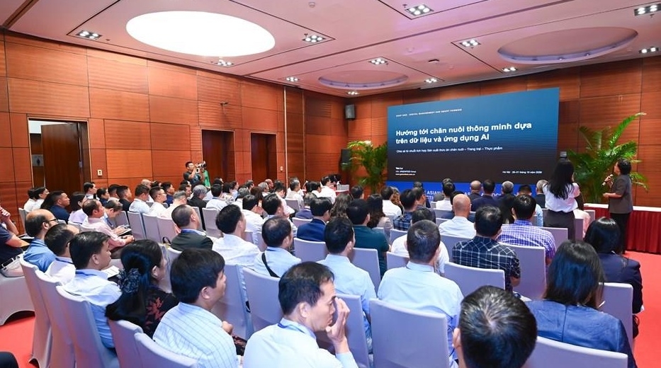 Các chuyên gia nhận định, ngành chăn nuôi nước ta hiện đang phải đối mặt đồng thời với nhiều áp lực lớn.