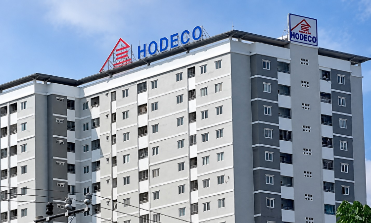 Lợi nhuận Hodeco giảm sâu, dòng tiền âm, thù lao HĐQT tăng mạnh sau 9 tháng