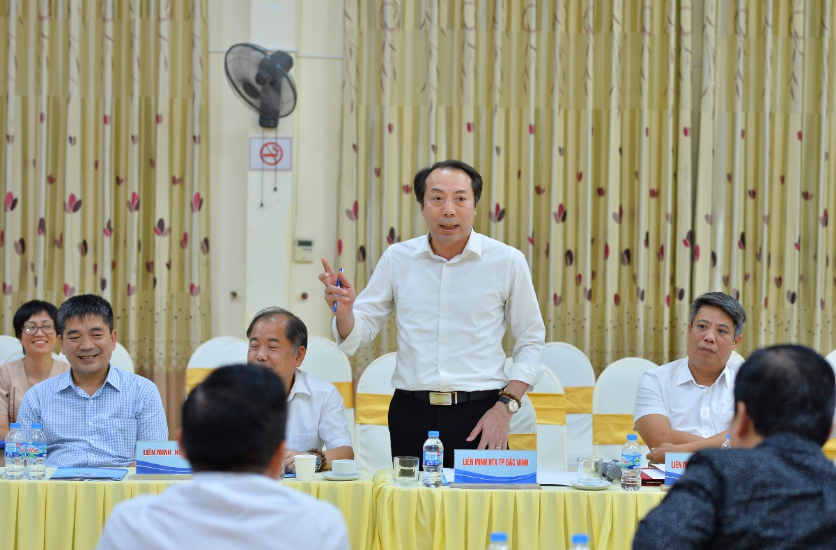 Chủ tịch Liên minh HTX tỉnh Bắc Ninh Phạm Minh Hiền phát biểu tại Hội nghị.