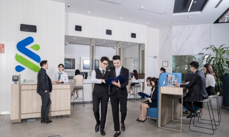 Standard Chartered dự báo GDP Việt Nam tăng 11% năm 2027
