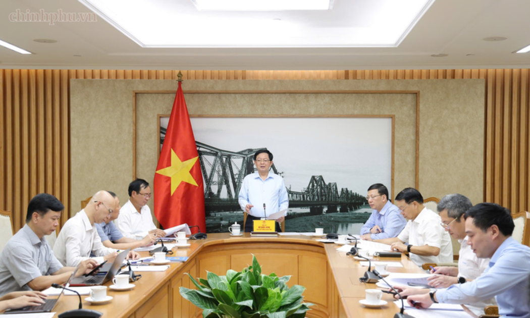 Phó Thủ tướng Hồ Quốc Dũng chủ trì cuộc họp về tình hình sản xuất, tiêu thụ, xuất nhập khẩu nông lâm thuỷ sản ngày 30/10.